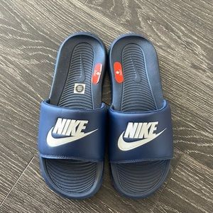 Navy blue Nike slides men’s size 9